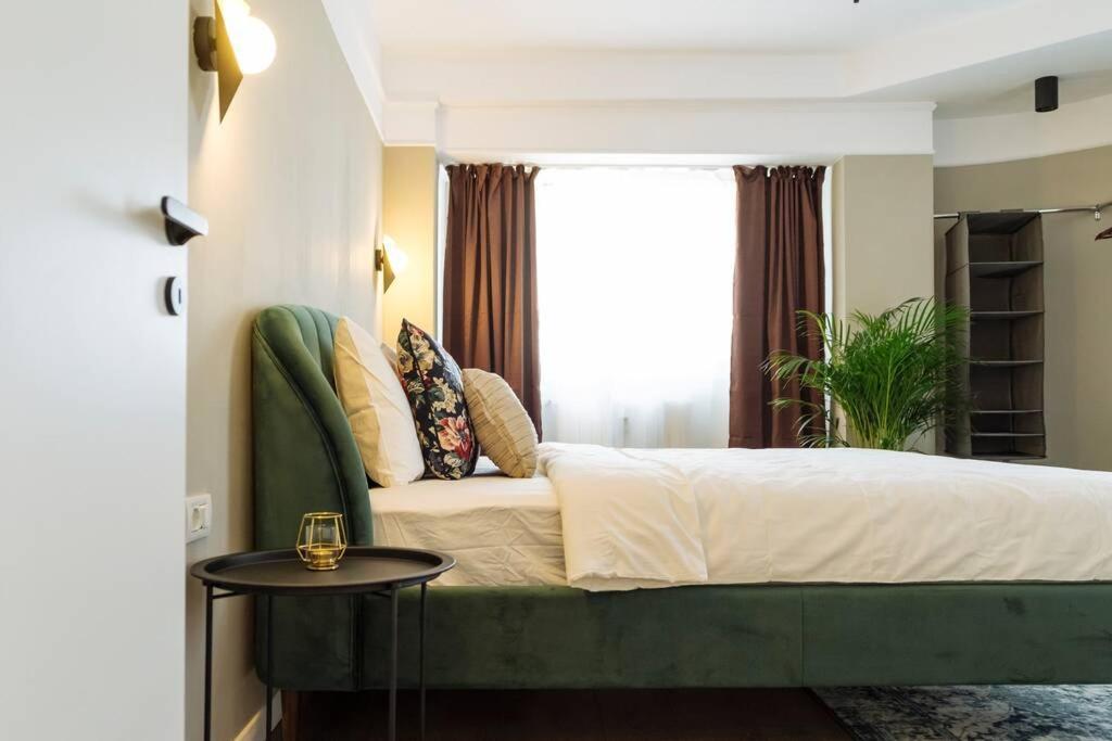 Panoramic - 4br - Piata Unirii Apartment Bucharest