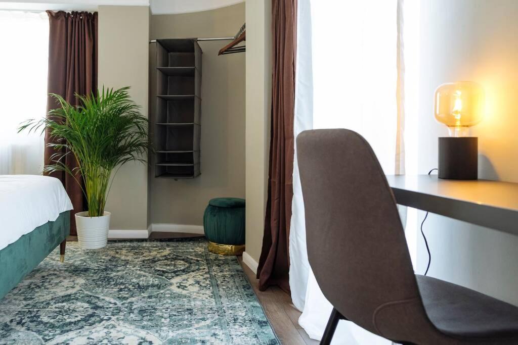 Apartment Panoramic - 4br - Piata Unirii *